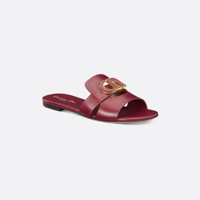 30 Montaigne Slide