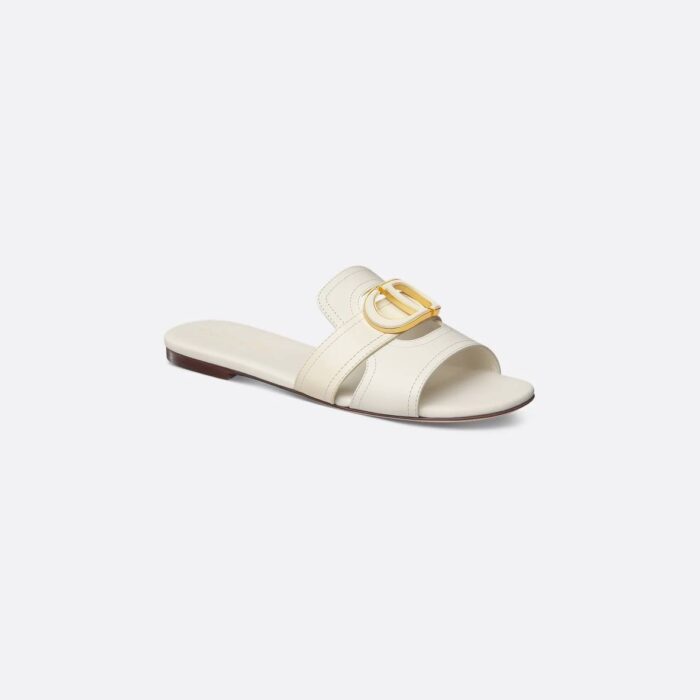 30 Montaigne Slide